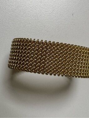 Wide Gold Mesh Chain-Link Bracelet